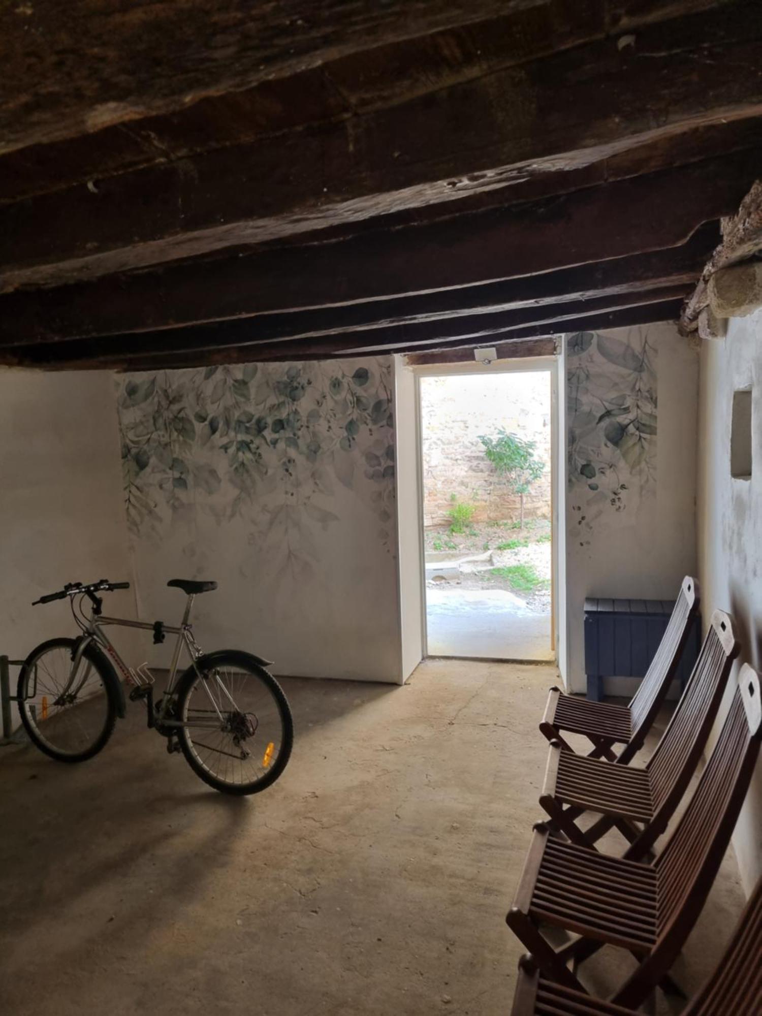 Le Studio Du Docteur Privey - Free & Secure Park Bike Турню Экстерьер фото